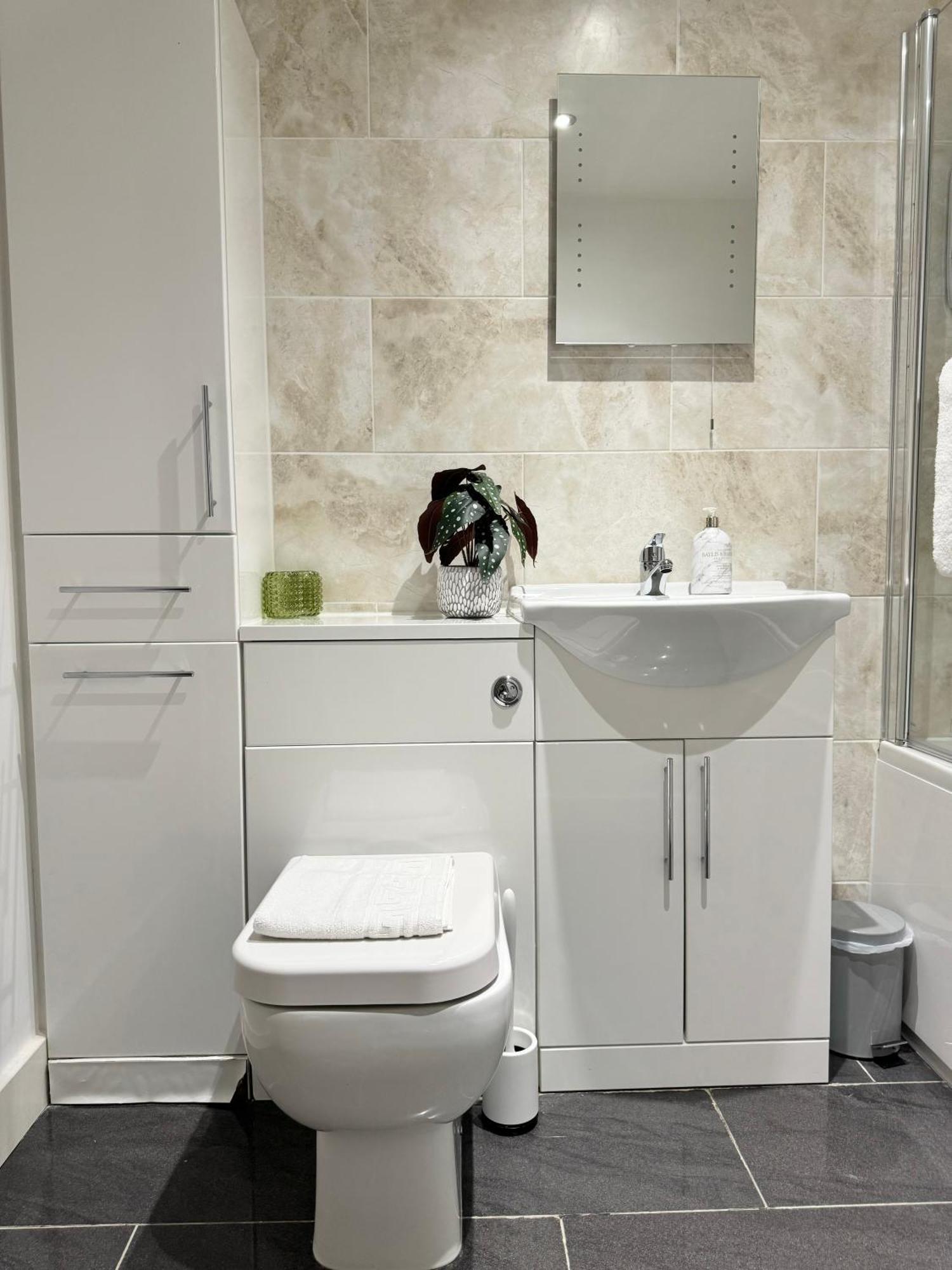 The Ravens Inn, 4 - Bed, Sleeps 6, Pets Welcome Ulverston Exteriér fotografie